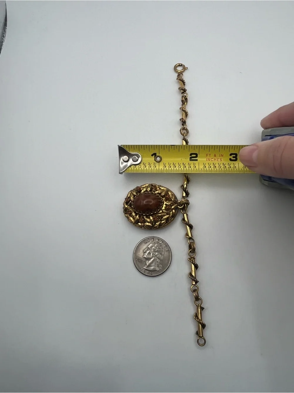 Victorian revival brown cabochon gold tone leaf rhinestone bracelet vintage